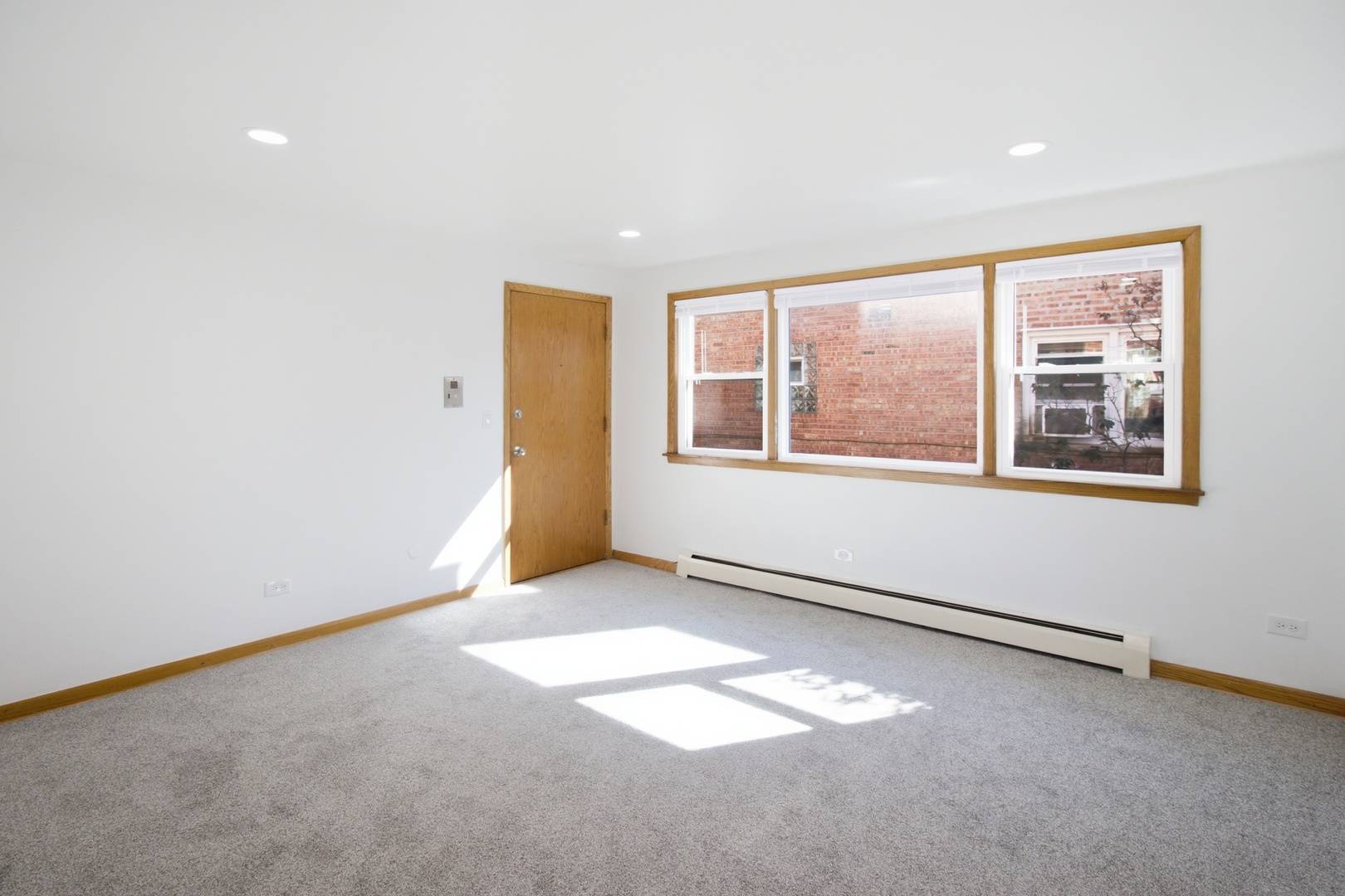 4305 W Lawrence AVE #2S, Chicago, IL 60630