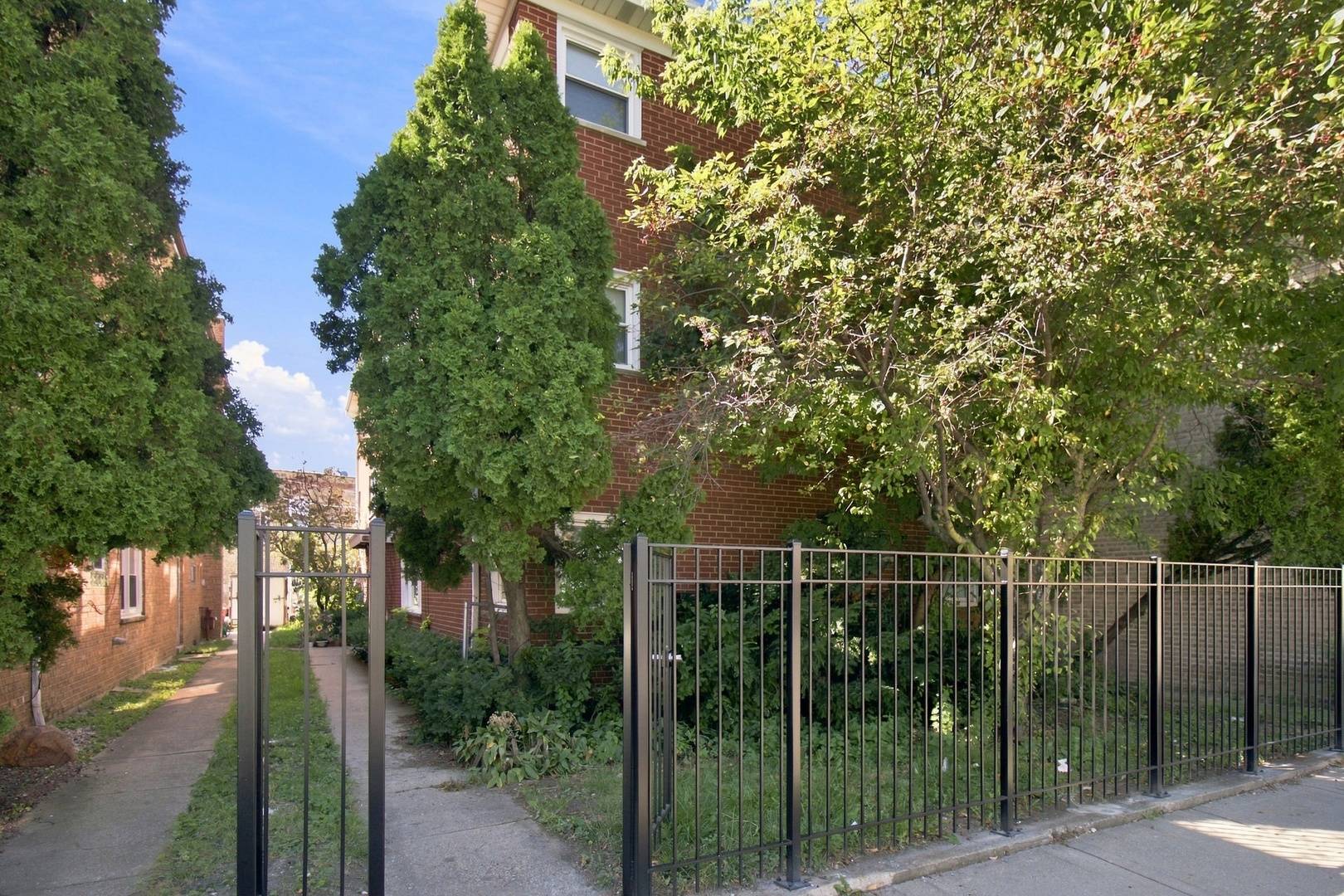 4305 W Lawrence AVE #2S, Chicago, IL 60630