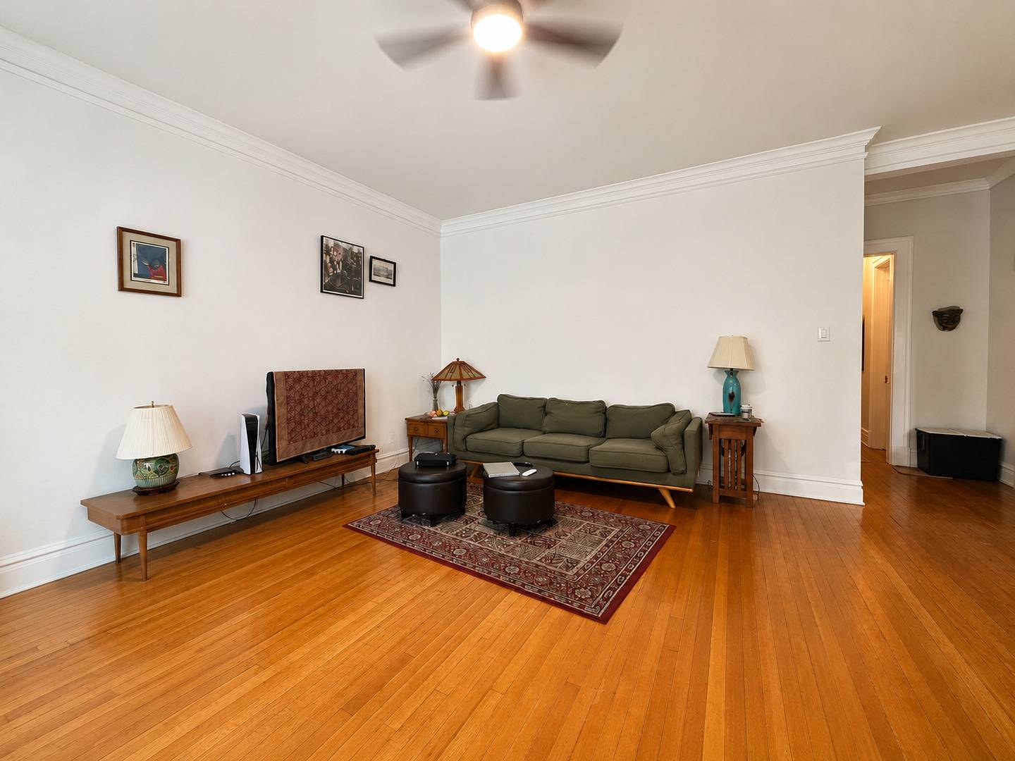 1633 E Hyde Park BLVD #3C, Chicago, IL 60615