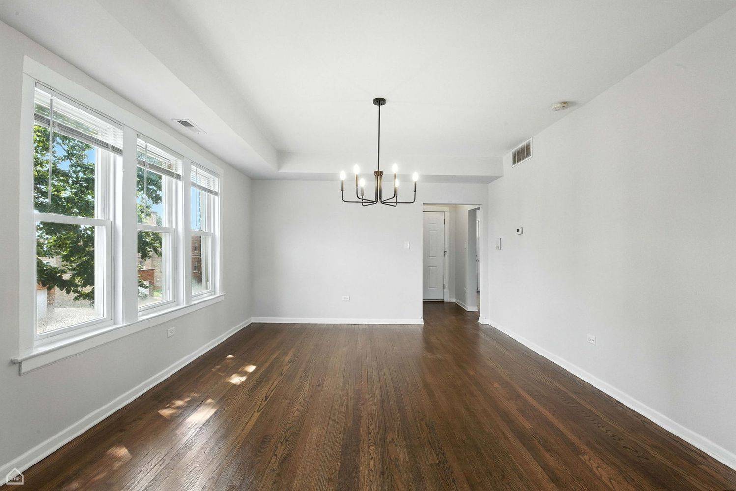 1648 East AVE #2E, Berwyn, IL 60402