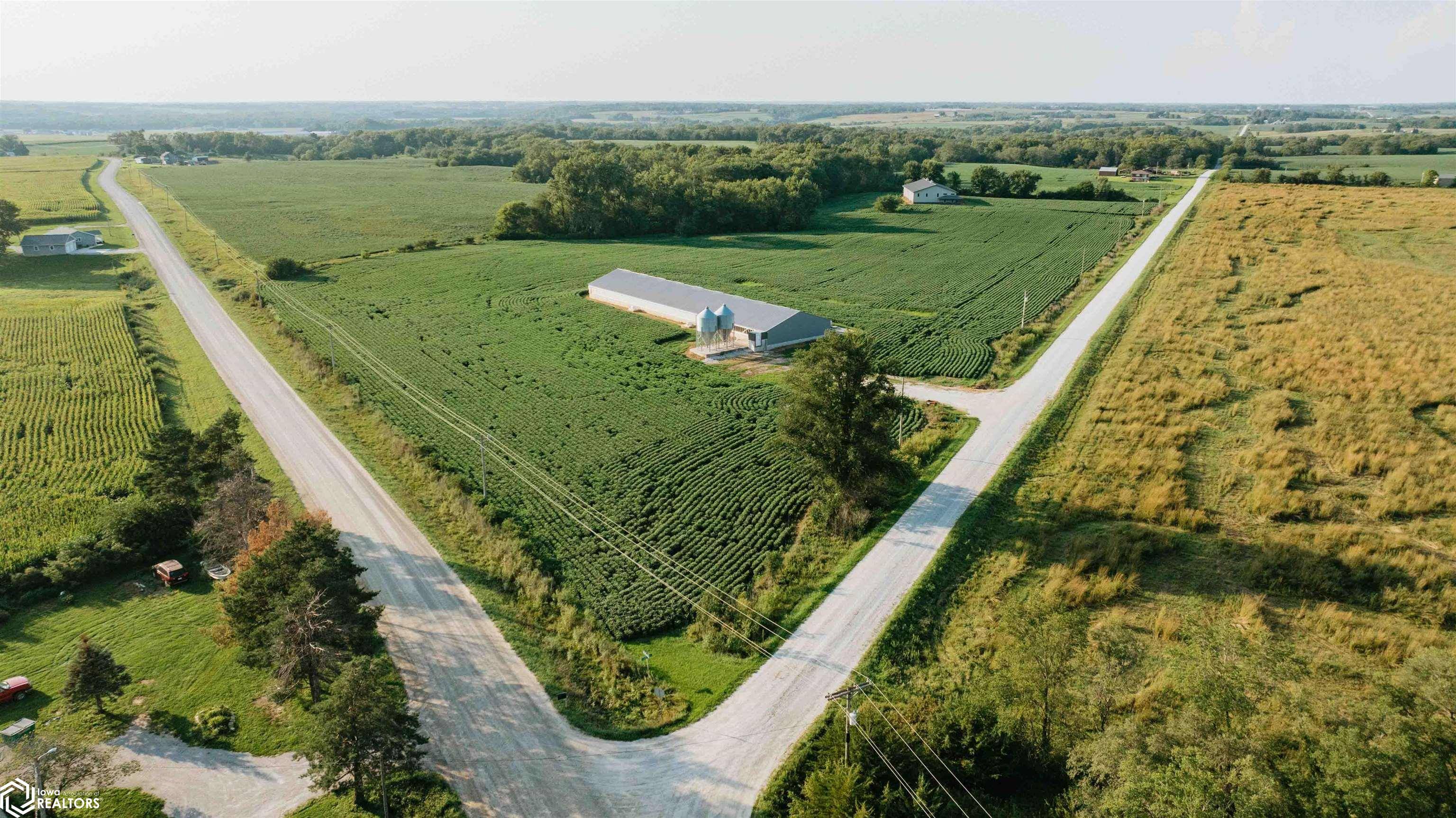 1563 Clayton AVE, Wayland, IA 52654