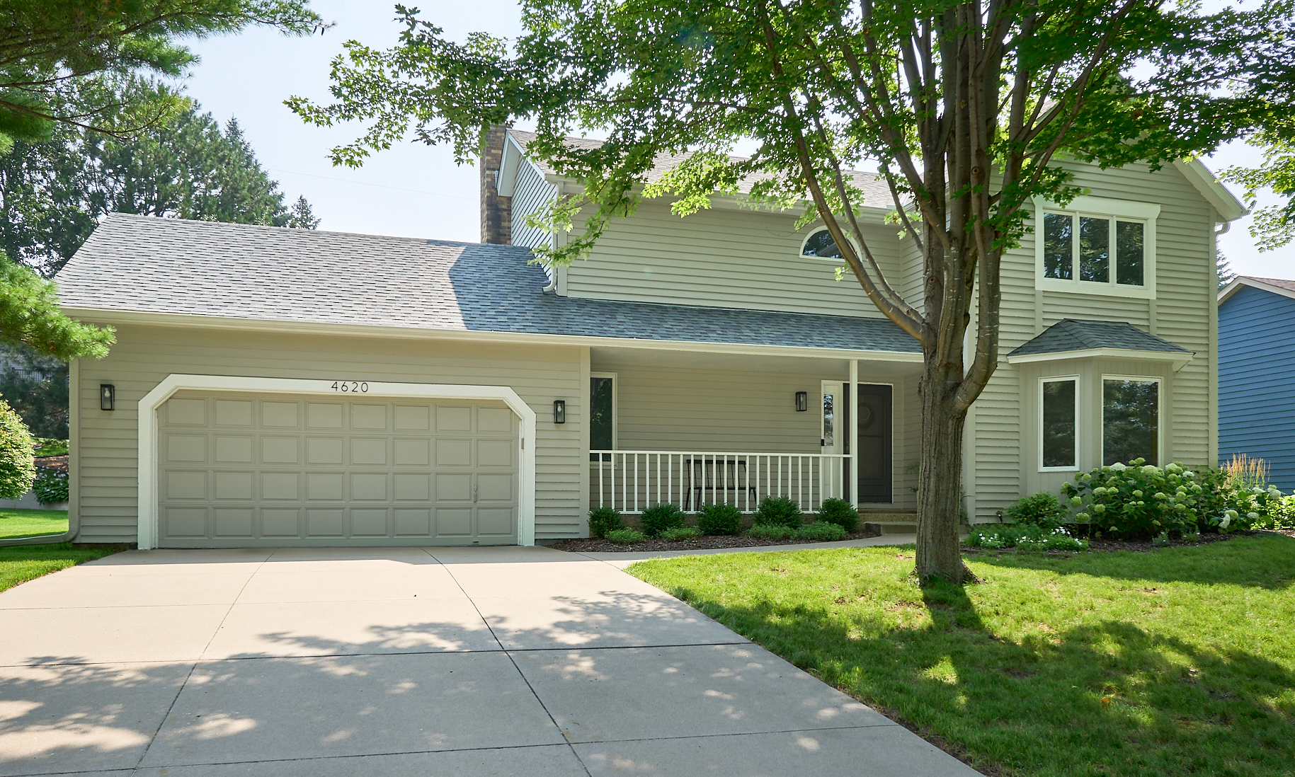 4620 Orchid LN N, Plymouth, MN 55446