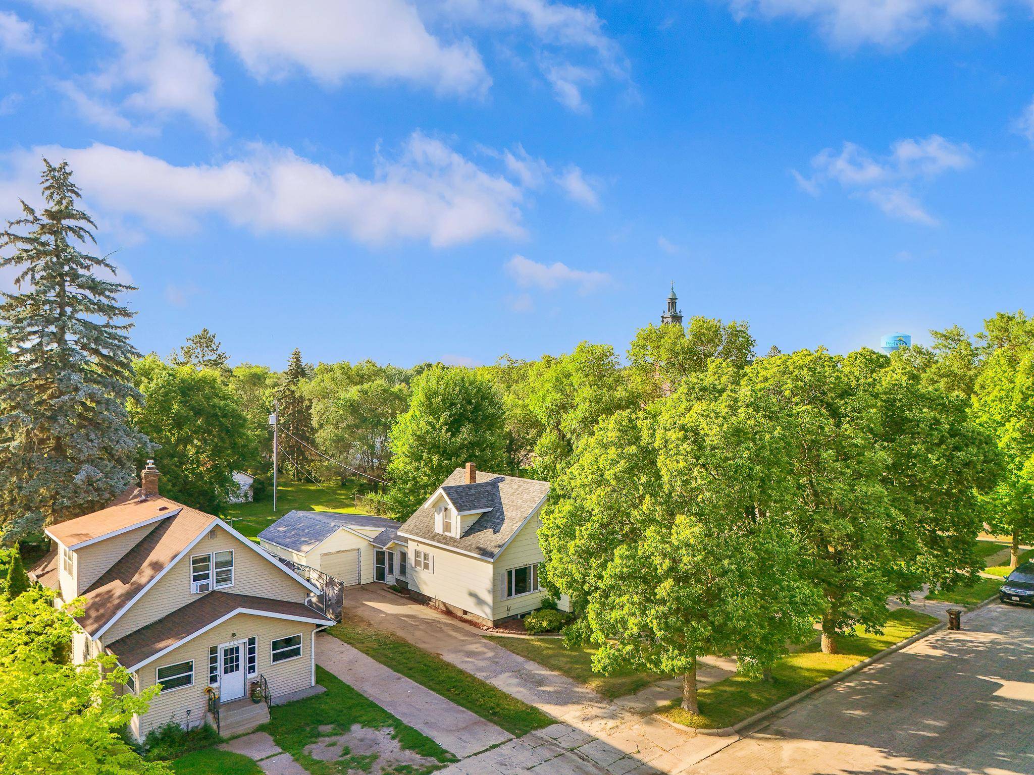 447 2nd Ave NE, Perham, MN 56573