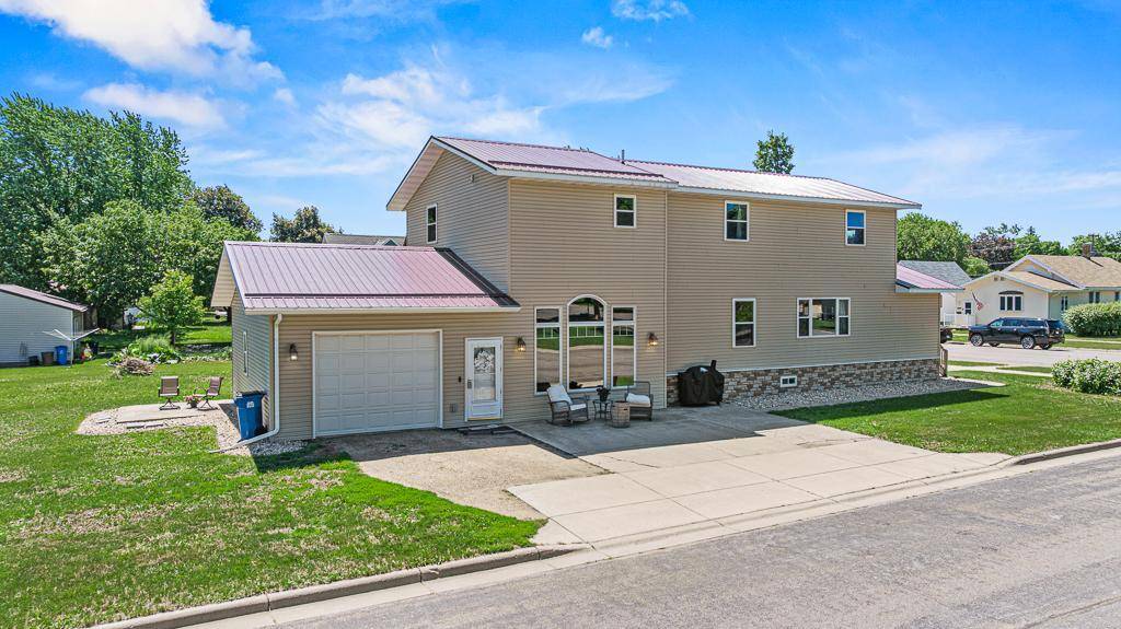 313 7th ST W, Canby, MN 56220