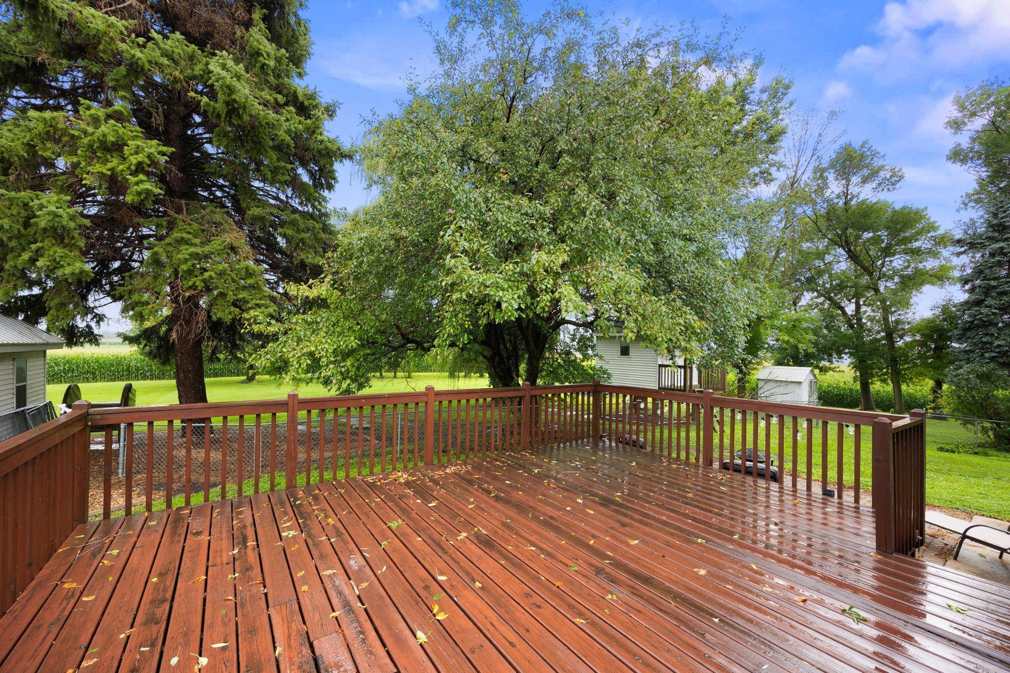 1250 Highway 7 E, Hutchinson, MN 55350