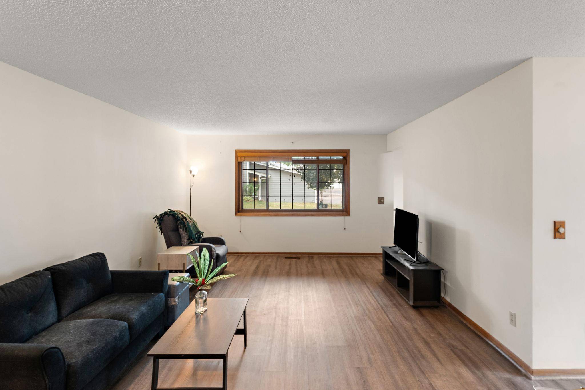 4100 3rd ST NE #103, Columbia Heights, MN 55421
