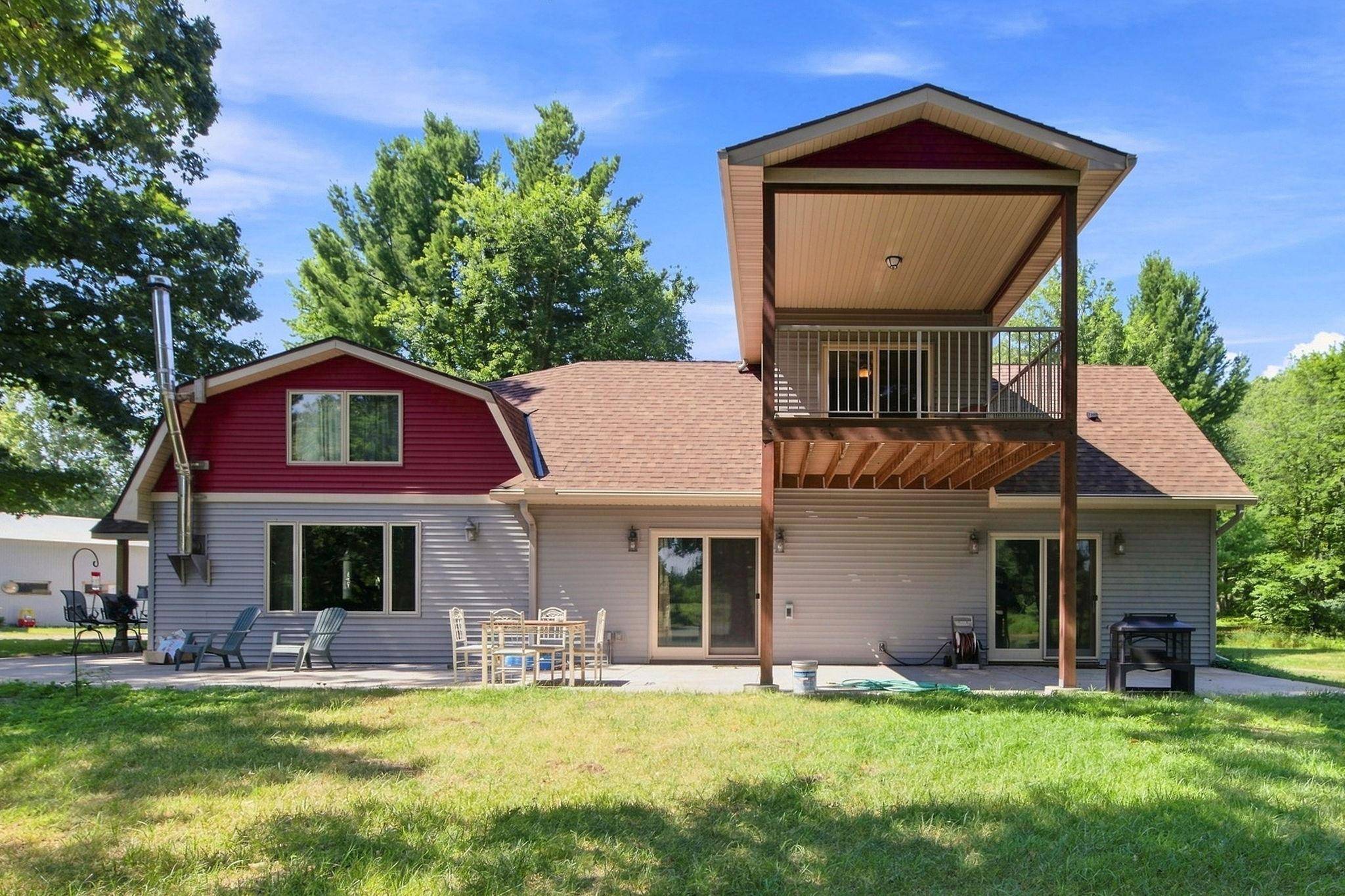 25053 Typo Creek DR NE, Stacy, MN 55079