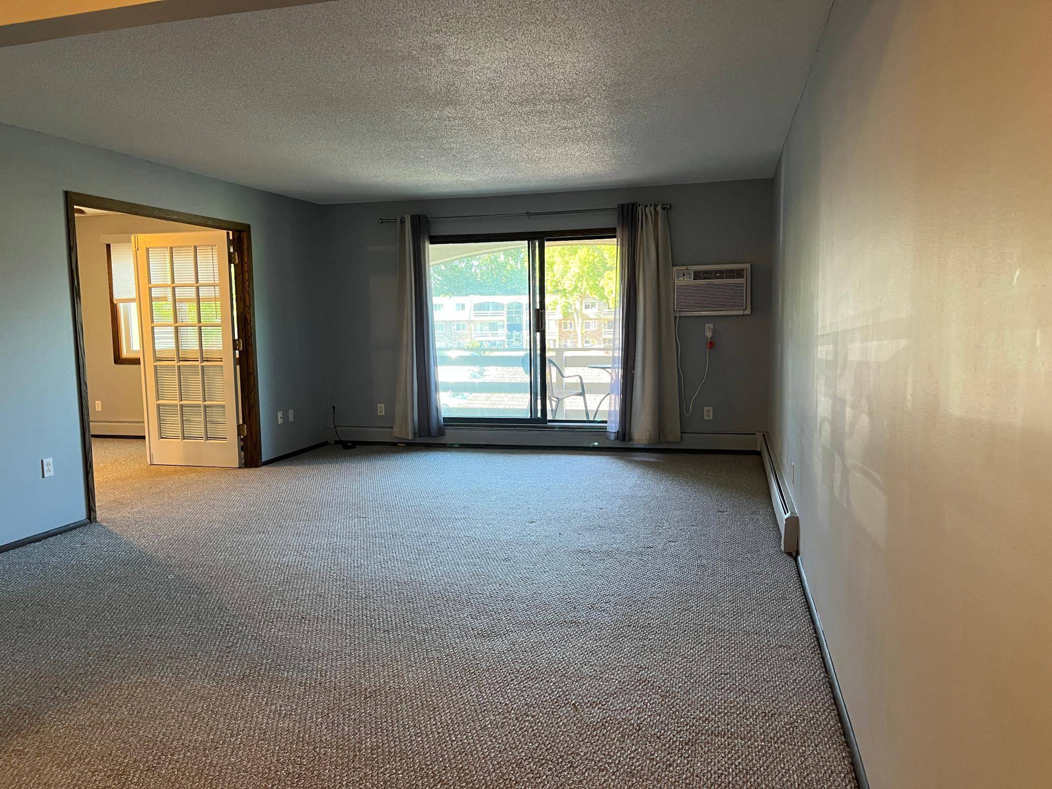 4371 Wilshire BLVD #305, Mound, MN 55364