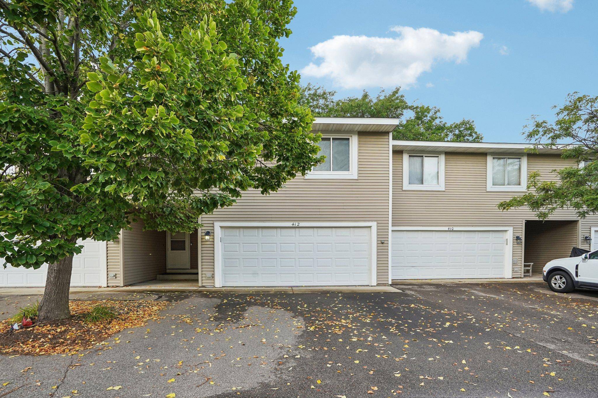 412 Whispering River LN, Farmington, MN 55024