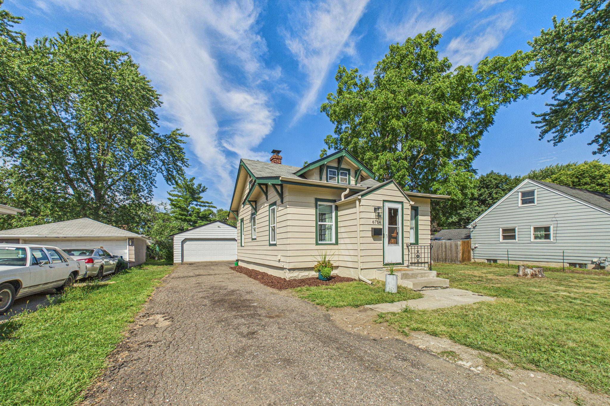 6714 Corvallis AVE N, Crystal, MN 55428