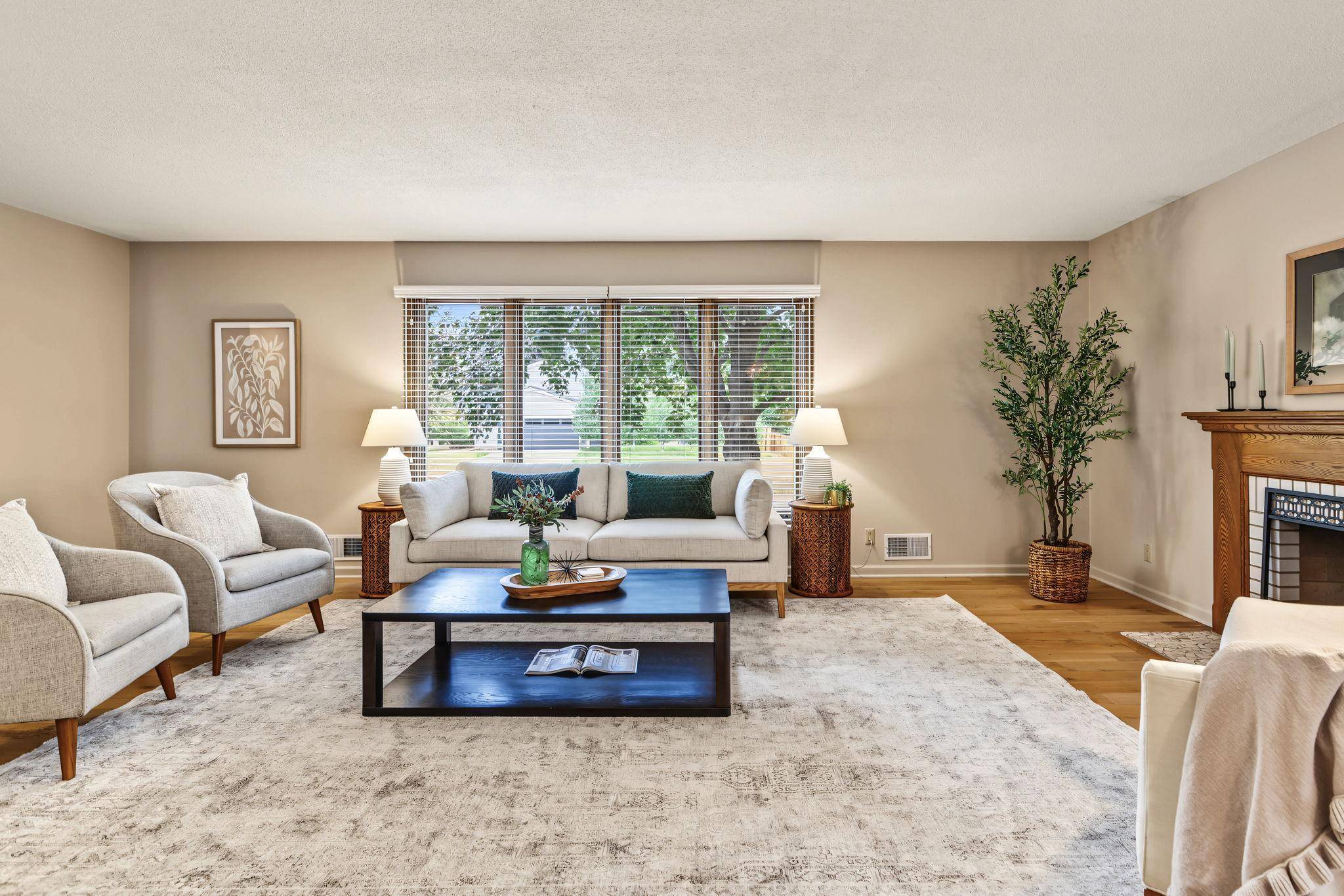 10 Western TER, Golden Valley, MN 55426