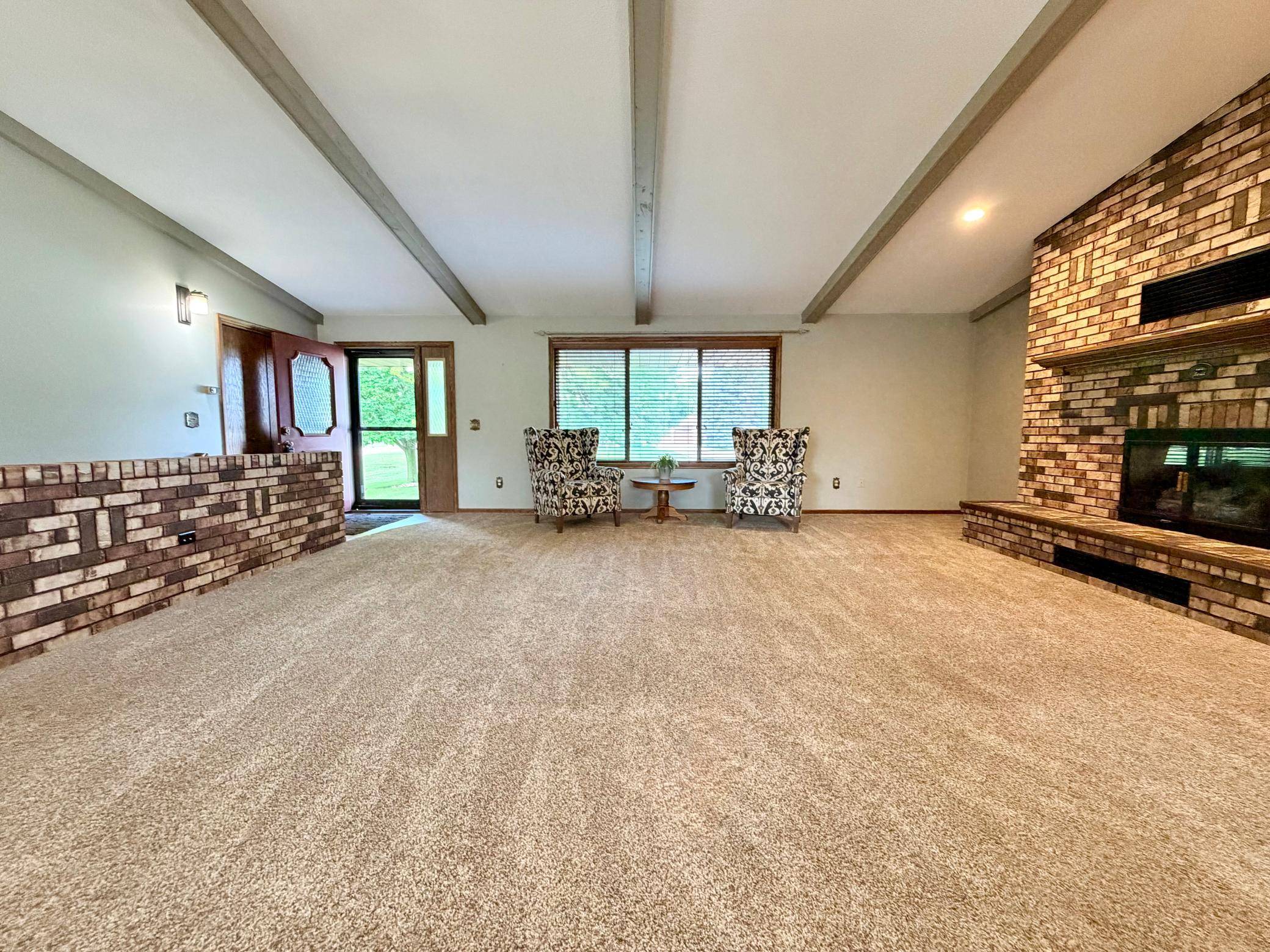 1604 Birchwood PL, Worthington, MN 56187