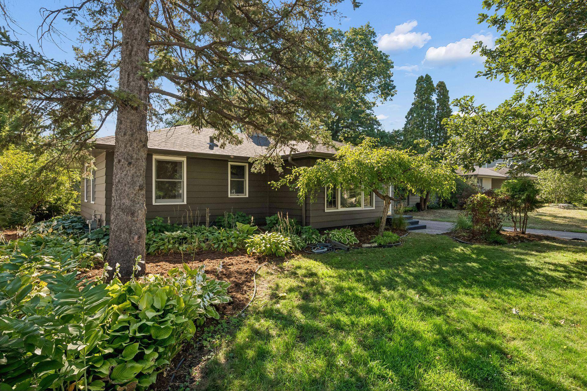 5913 Drew AVE S, Edina, MN 55410