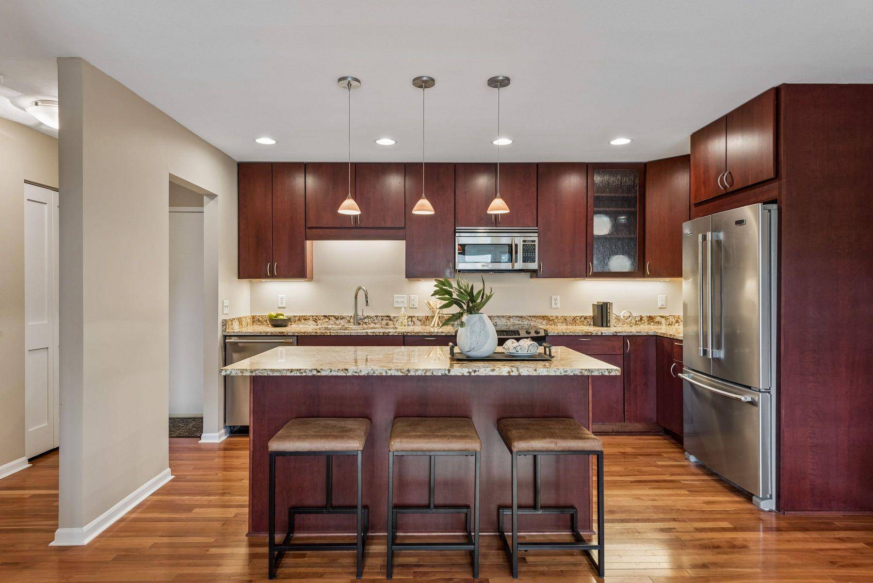 3150 Excelsior BLVD #401, Minneapolis, MN 55416