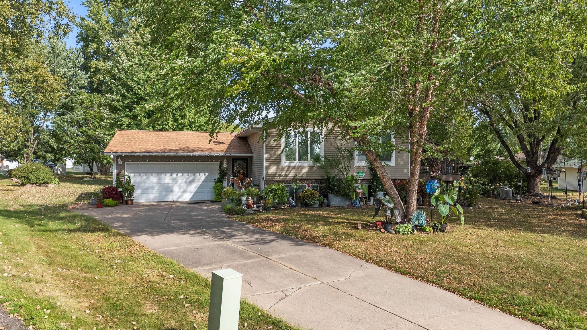 110 Pine CIR, Somerset, WI 54025
