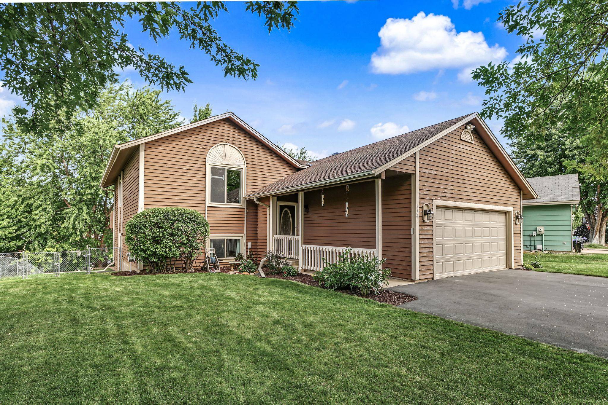 16781 Jonquil TRL, Lakeville, MN 55044