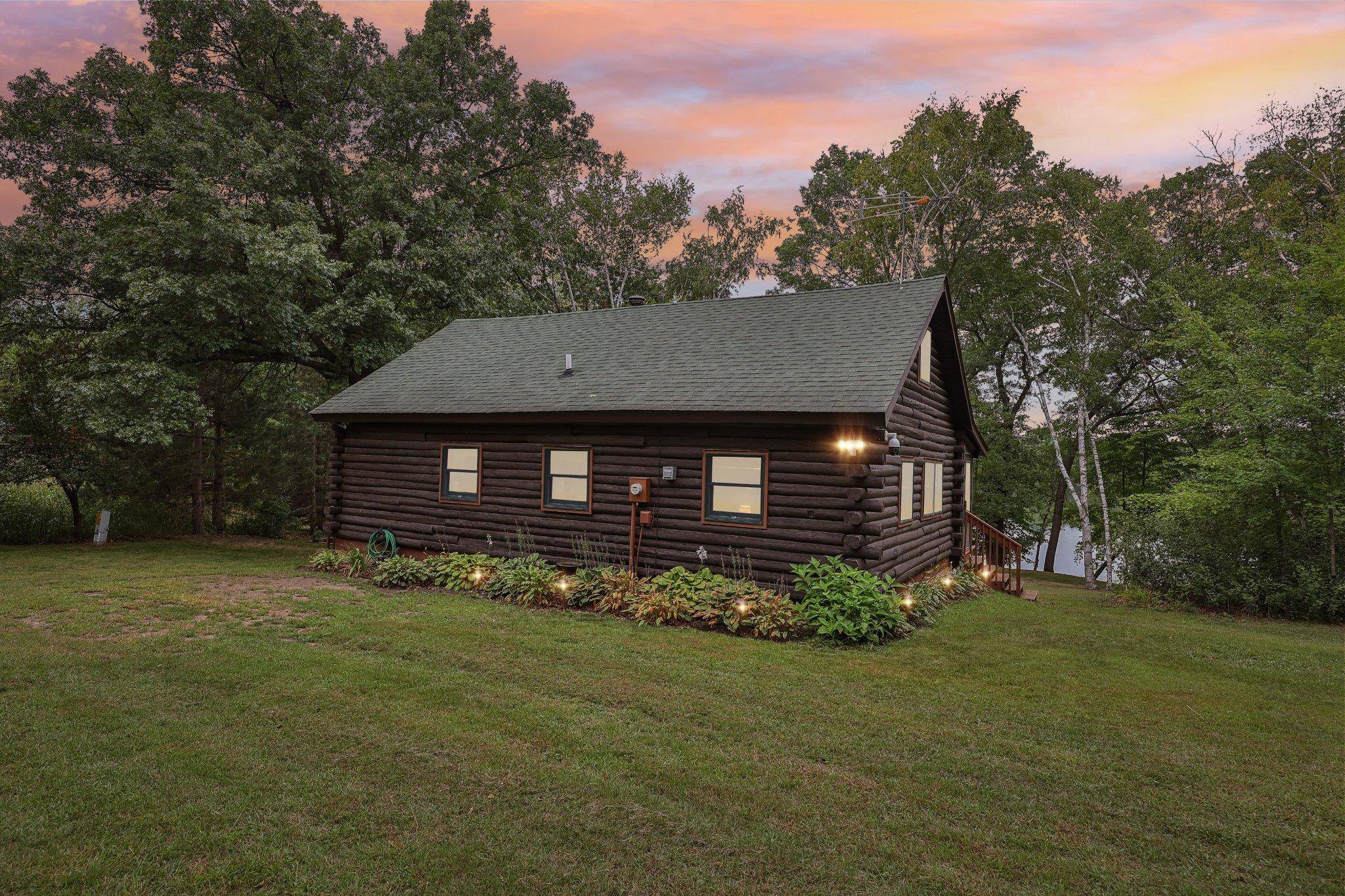 2318 E Twin Lakes AVE, Saint Croix Falls, WI 54024