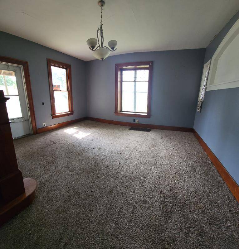 264 Euclid ST, Alden, MN 56009