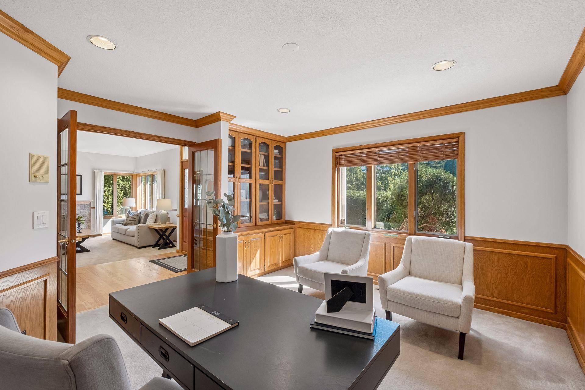 11304 Bluestem LN, Eden Prairie, MN 55347