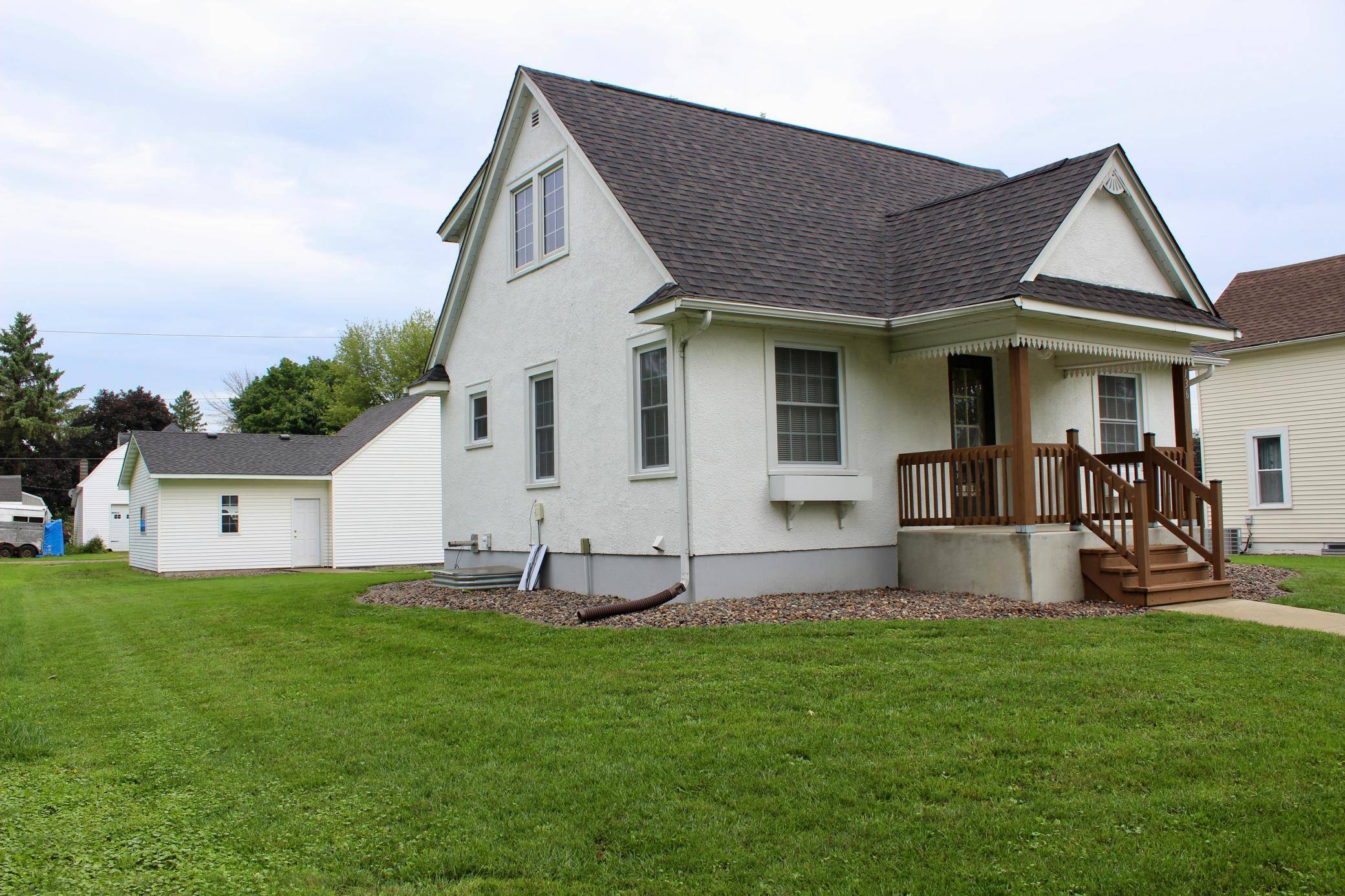 136 2nd ST SE, Blooming Prairie, MN 55917