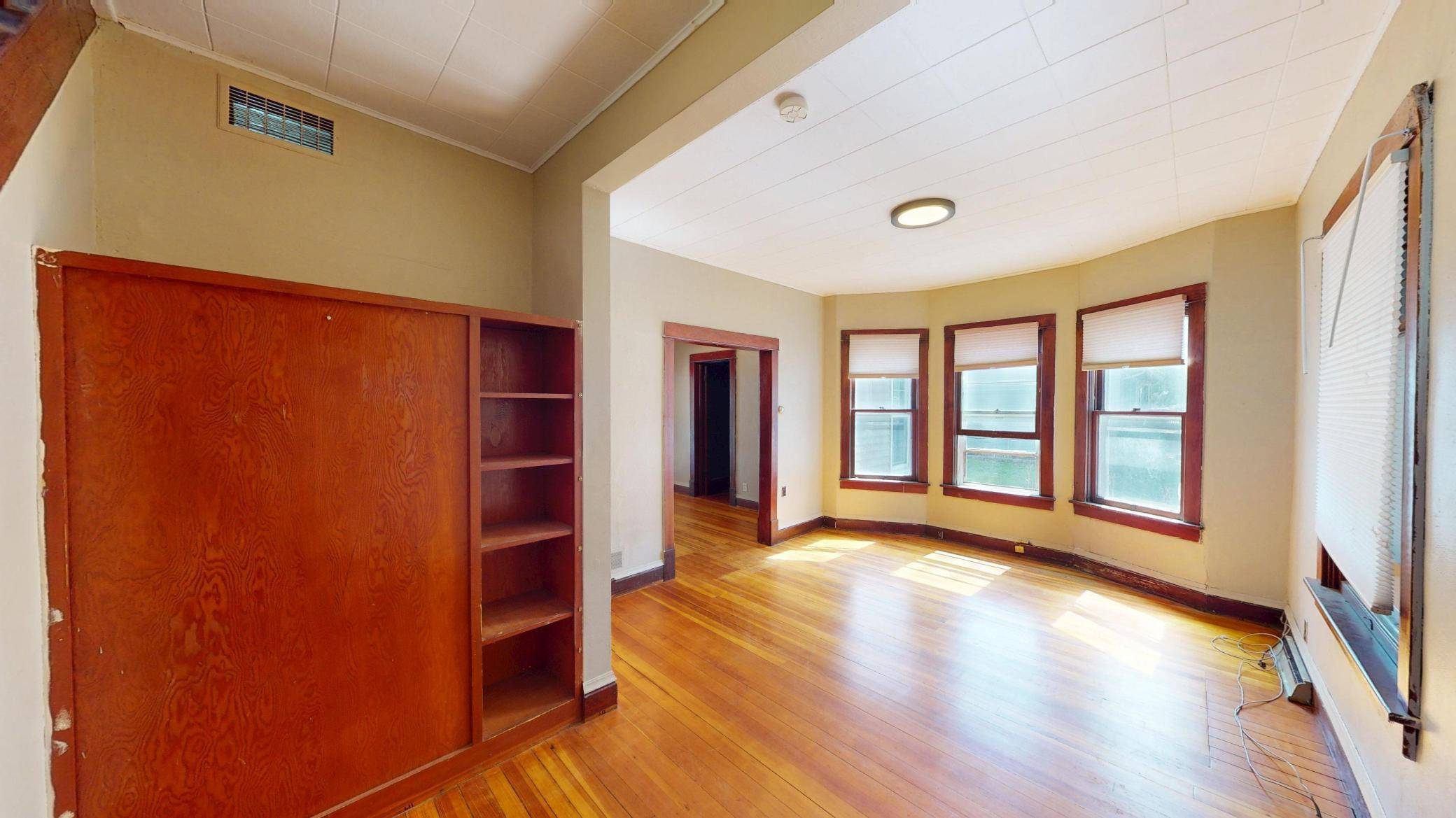 441 Center AVE S, Glenville, MN 56036