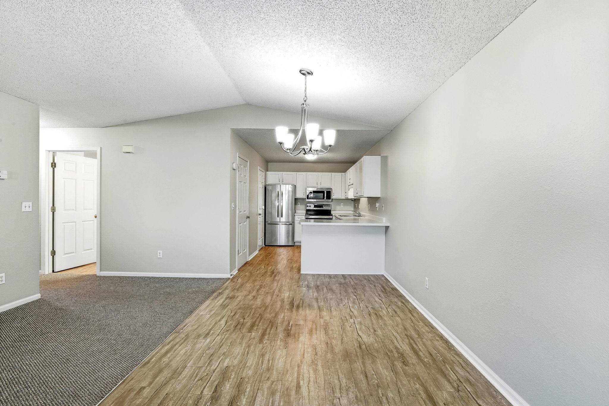11021 57th ST NE, Albertville, MN 55301
