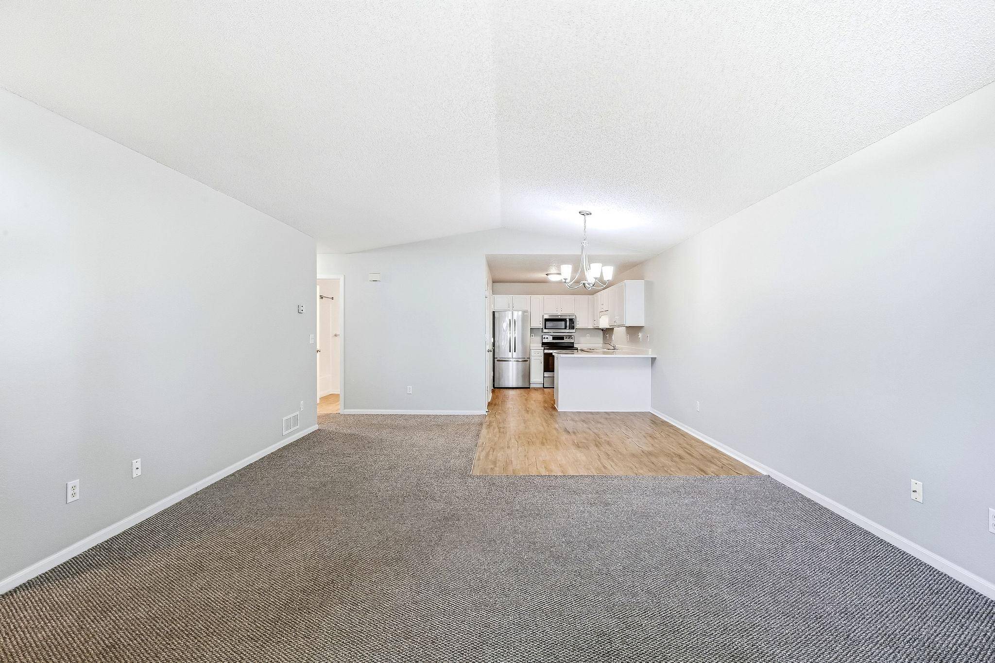 11021 57th ST NE, Albertville, MN 55301