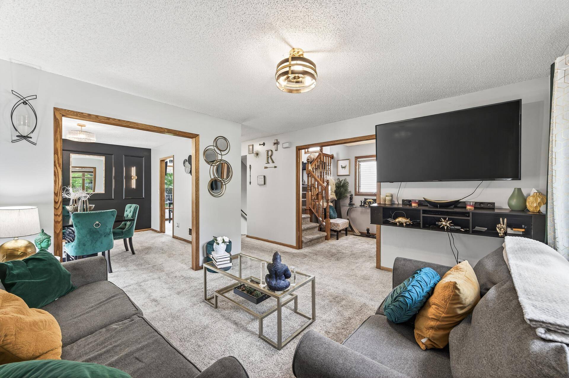 2505 Dupont AVE N, Minneapolis, MN 55411
