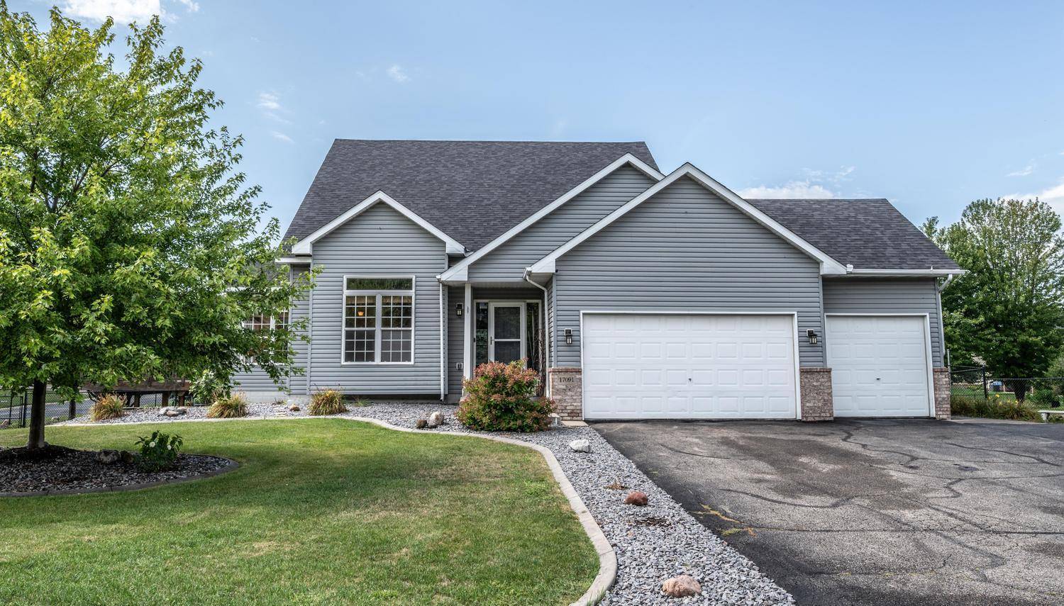 17091 Fairhill AVE, Farmington, MN 55024