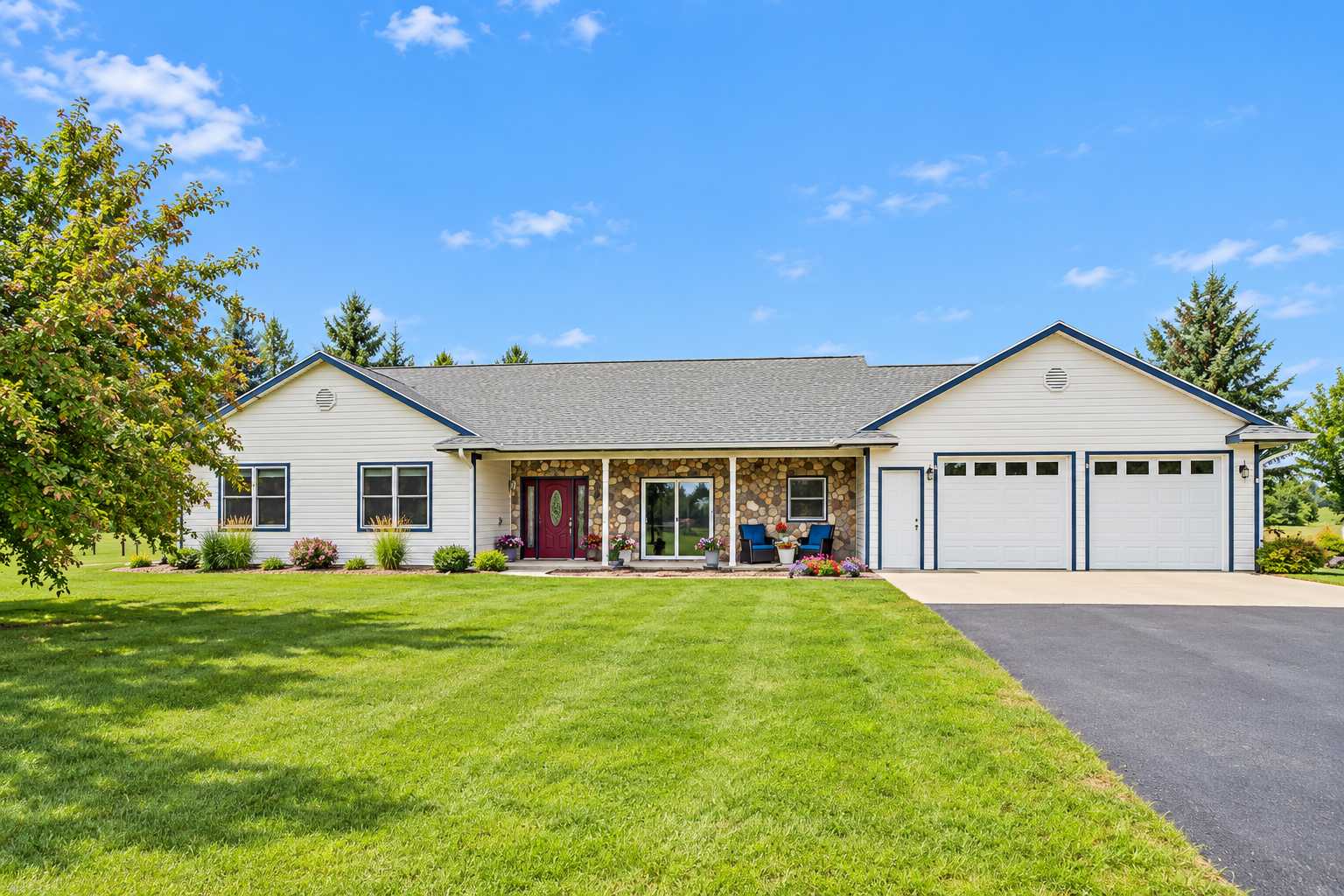 118 Shores RD, Ottertail, MN 56571
