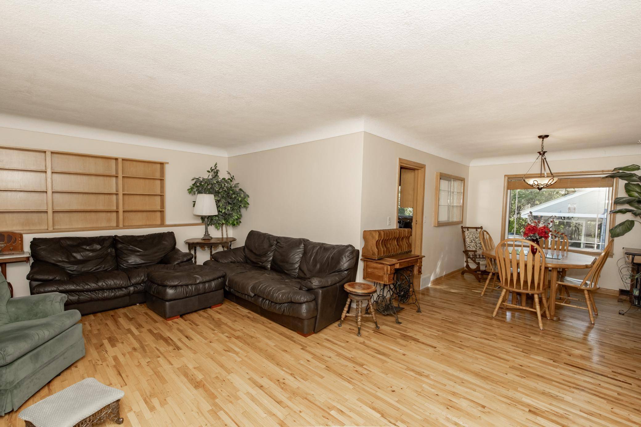 1320 5th ST S, Moorhead, MN 56560