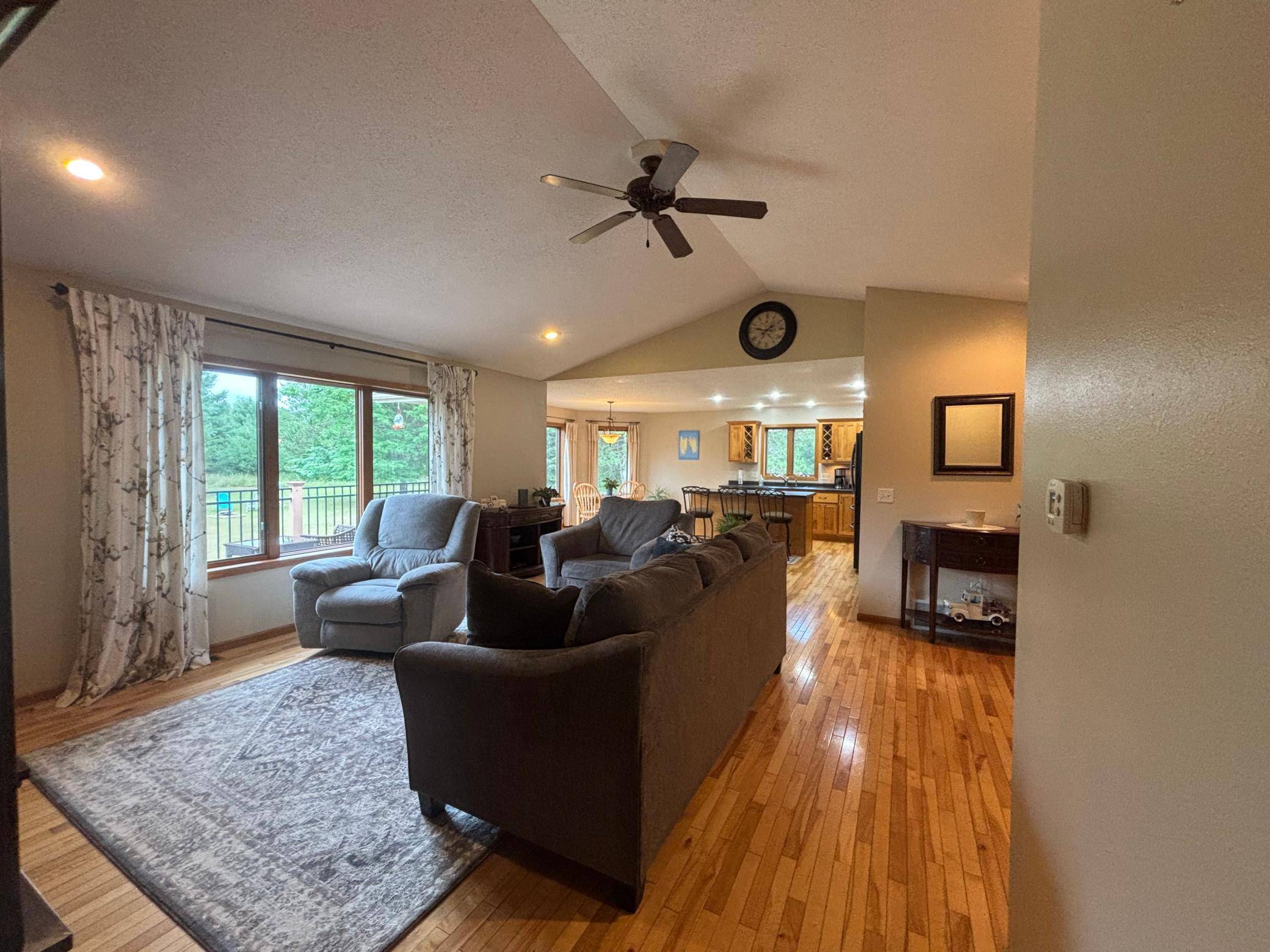 855 Bauer AVE, Eau Claire, WI 54703