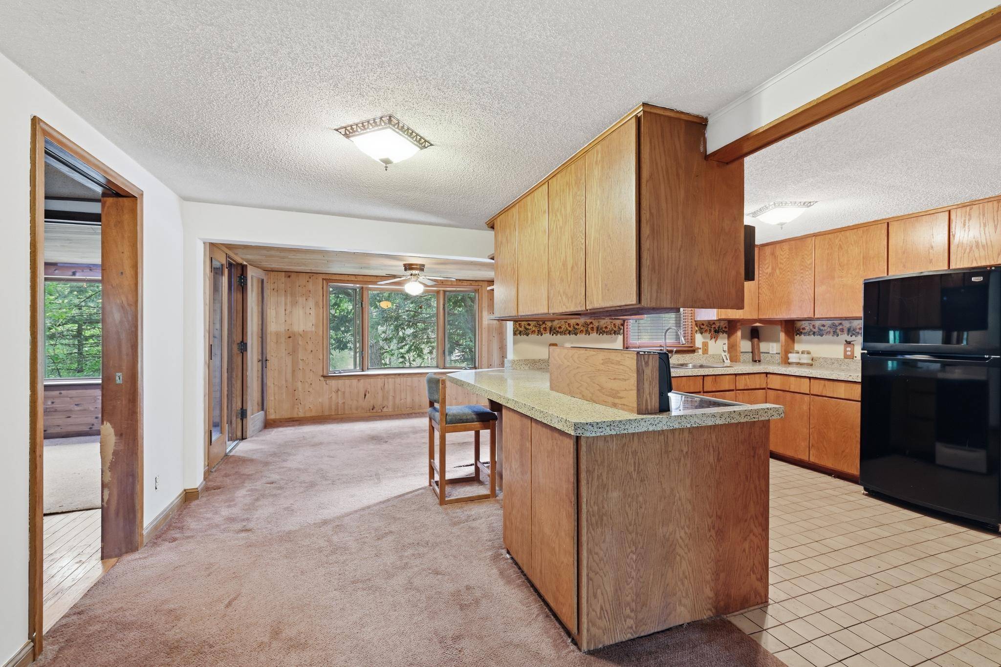 1045 Mcknight RD S, Saint Paul, MN 55119