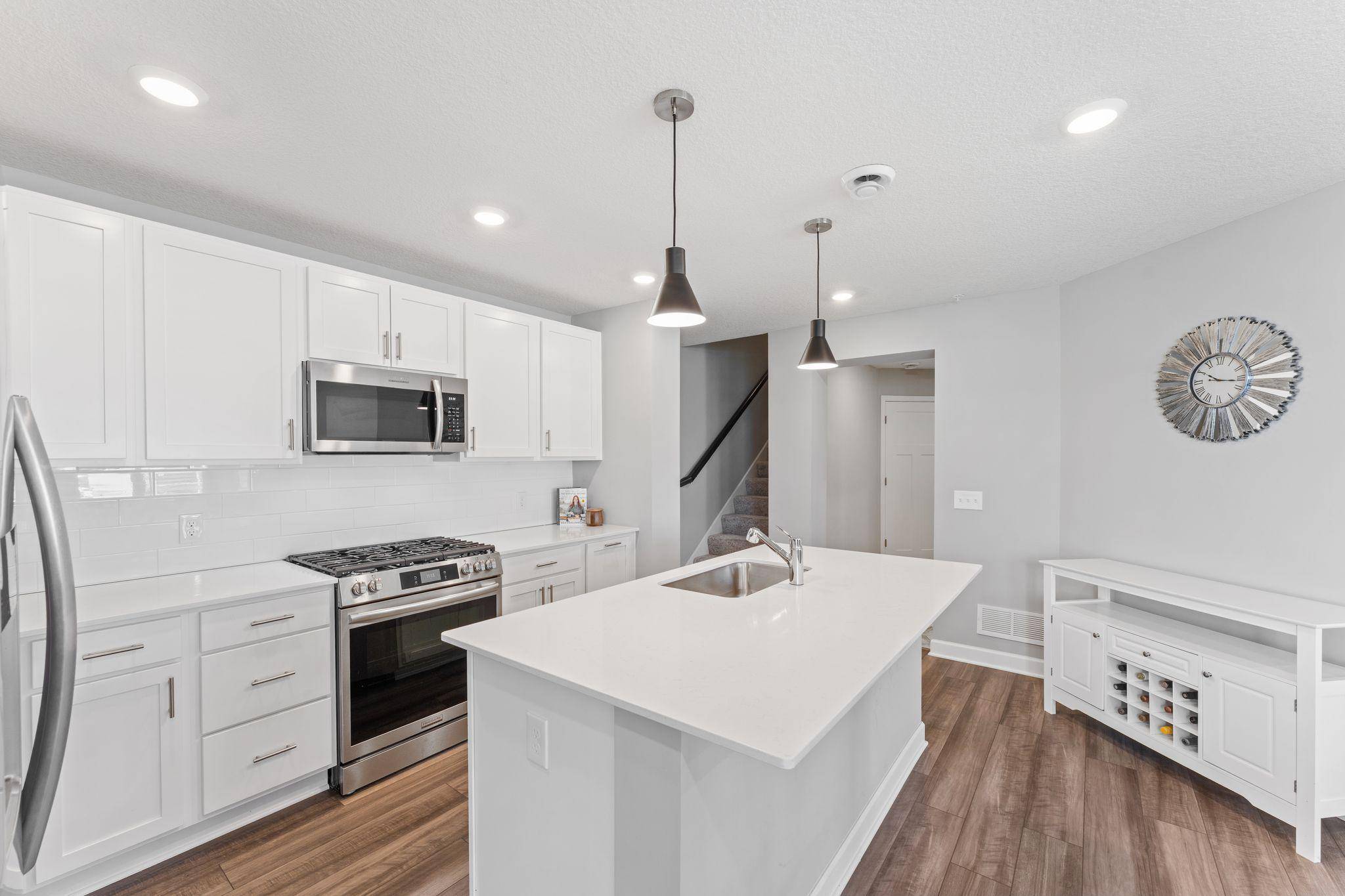 21902 Denton AVE, Farmington, MN 55024