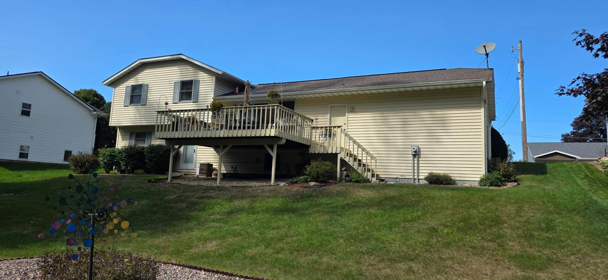 724 Well ST, Onalaska, WI 54650