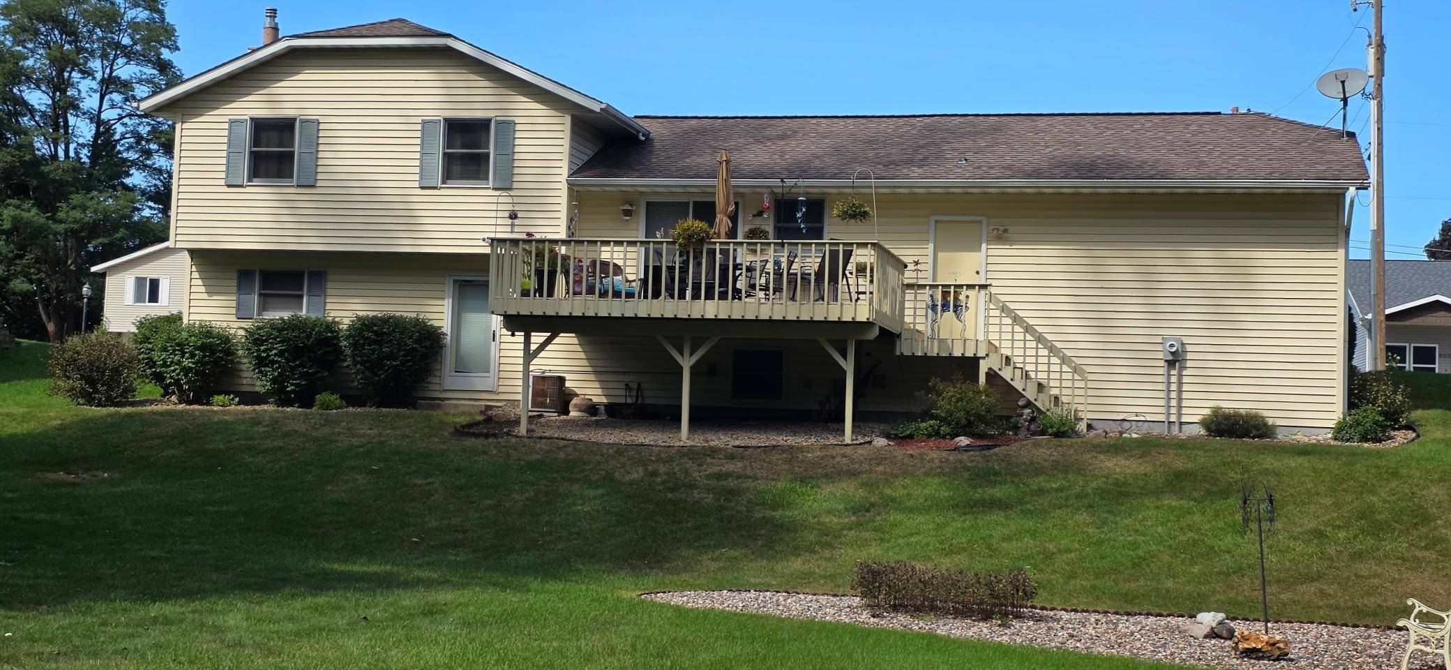 724 Well ST, Onalaska, WI 54650