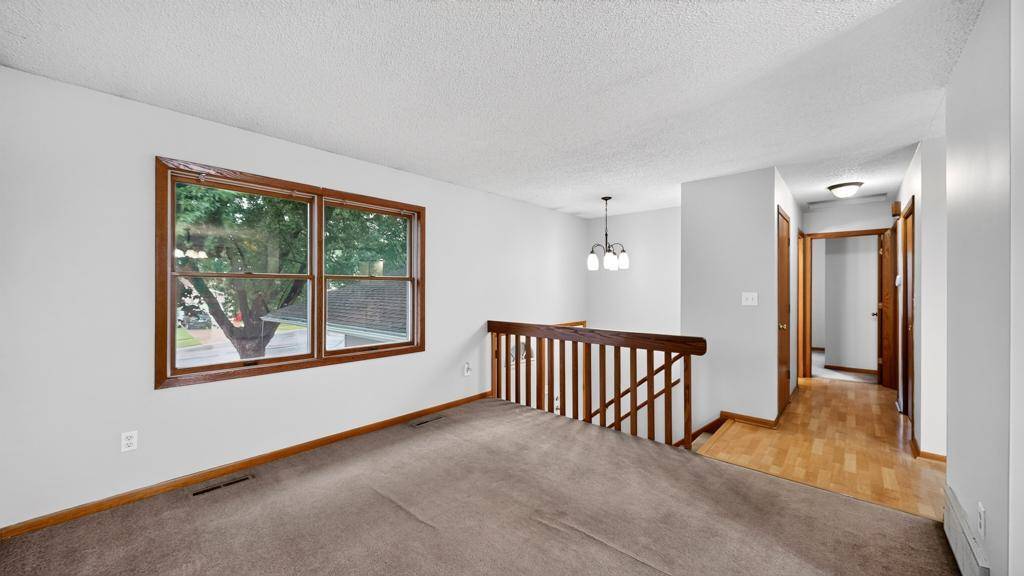 4020 Baffin LN NE, Rochester, MN 55906