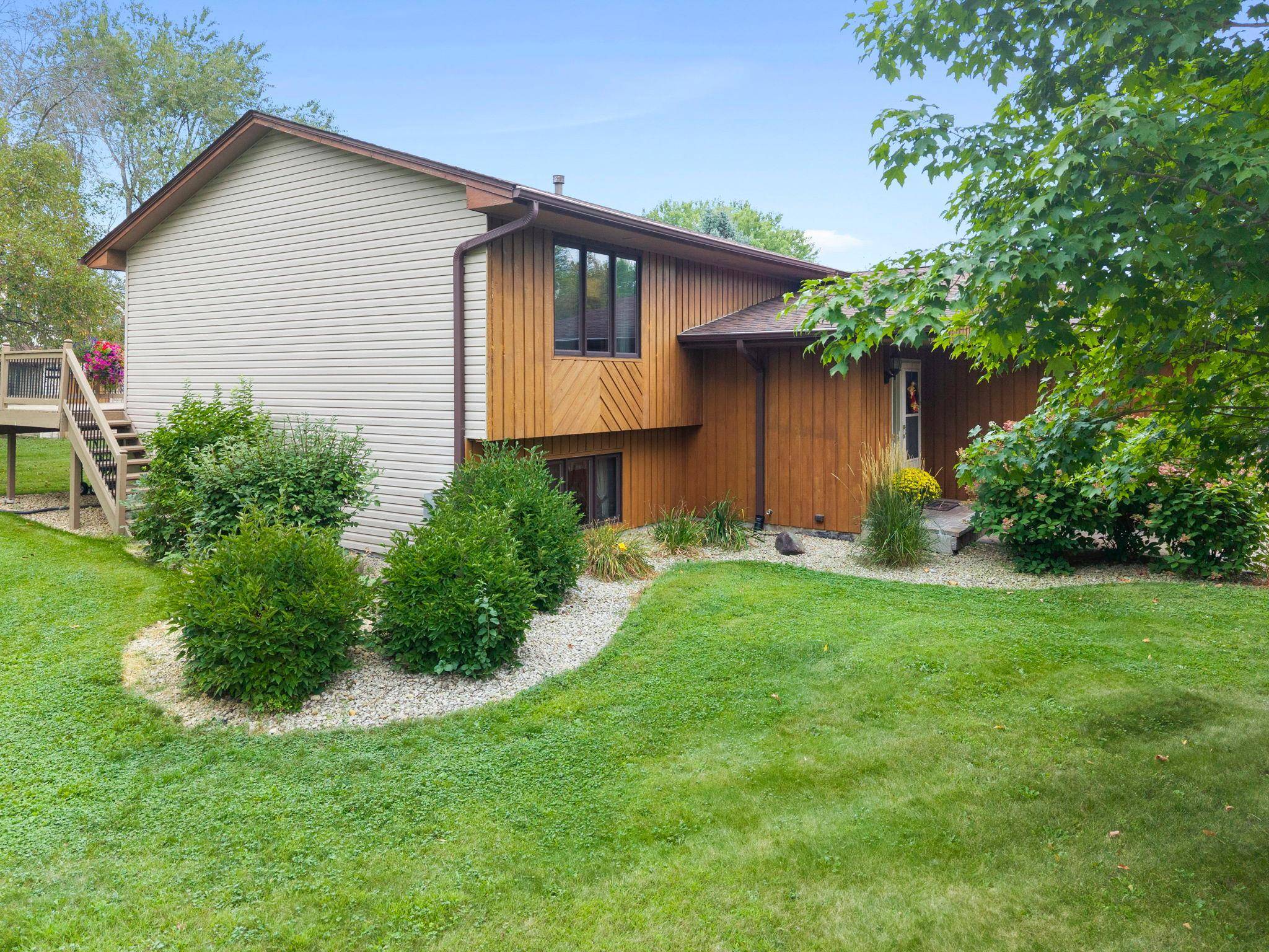 7330 208th ST N, Forest Lake, MN 55025