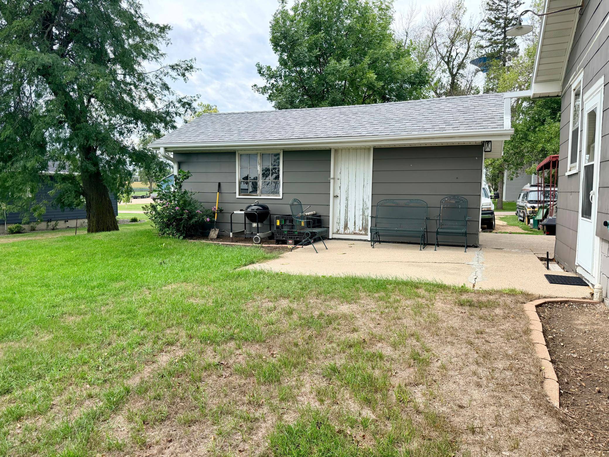 330 E 4th ST, Lismore, MN 56155