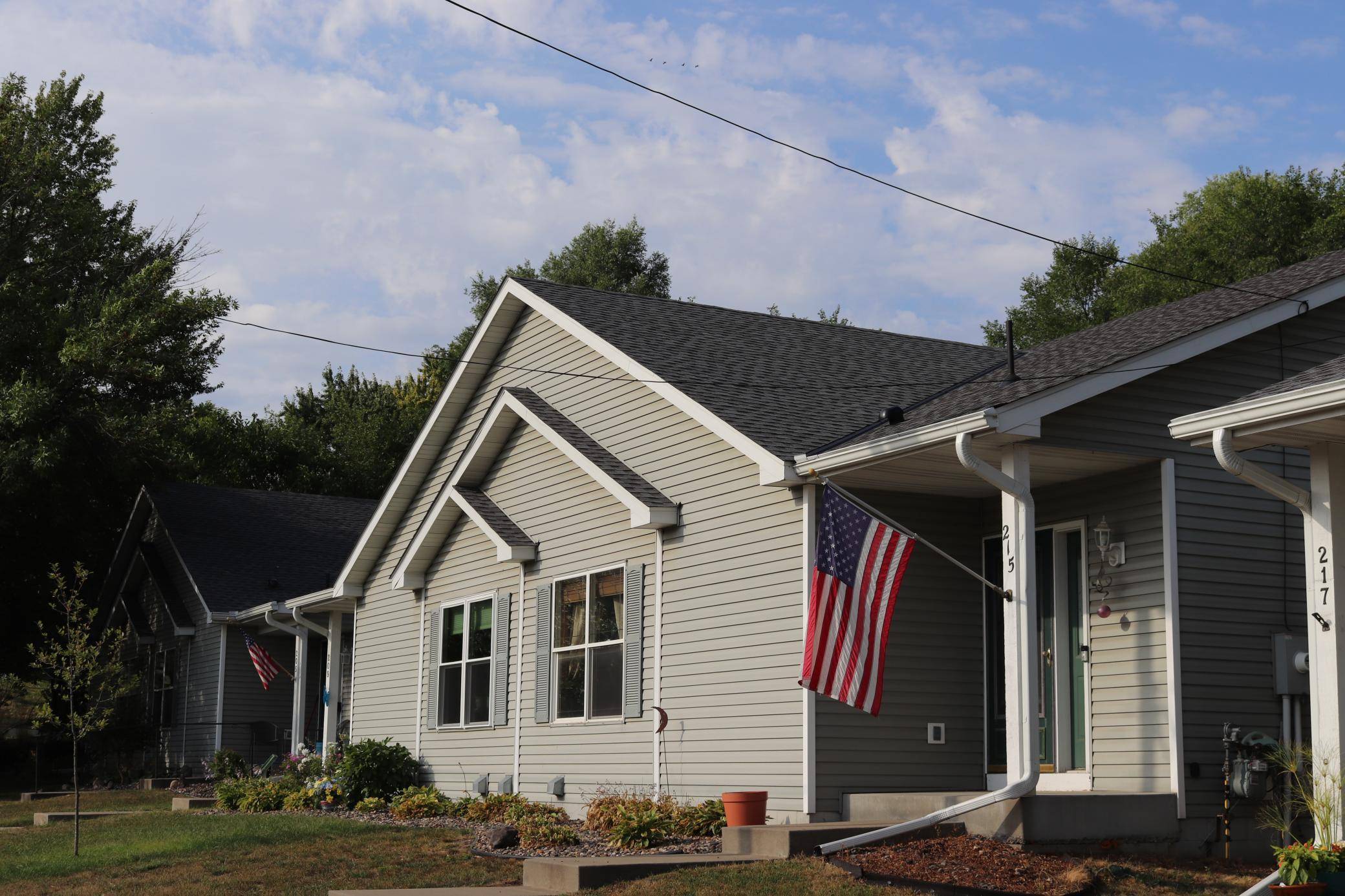 215 9th AVE N, South Saint Paul, MN 55075