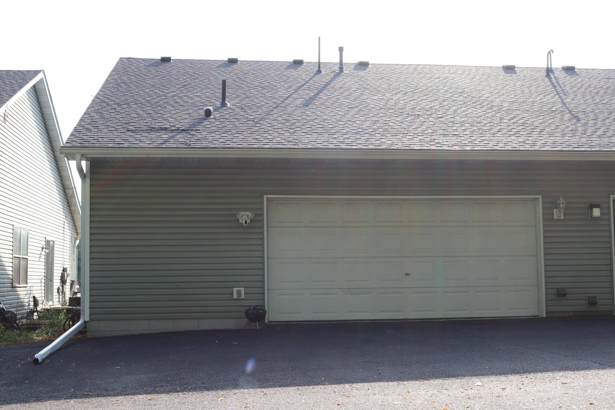 215 9th AVE N, South Saint Paul, MN 55075