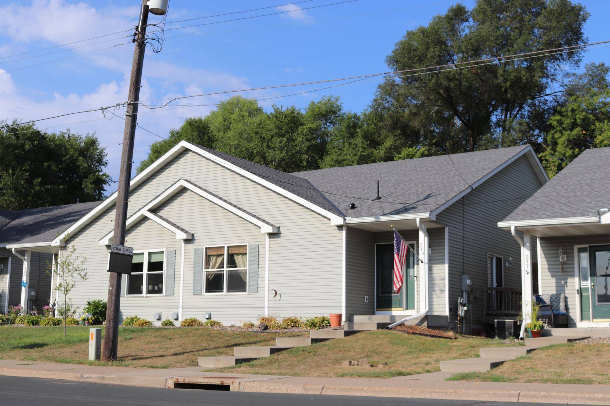 215 9th AVE N, South Saint Paul, MN 55075
