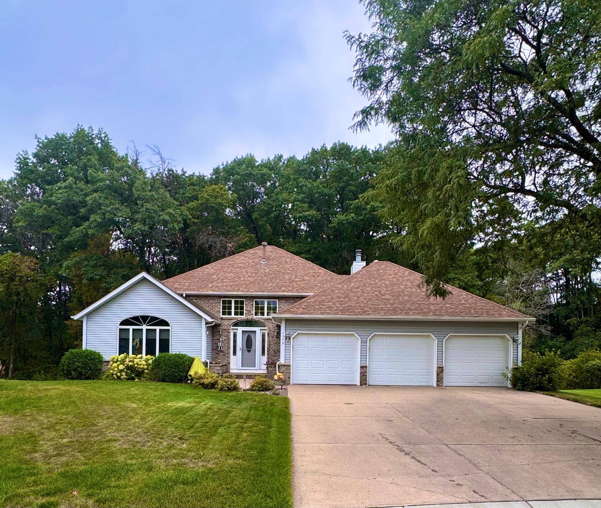 1579 Mary ST N, Maplewood, MN 55119