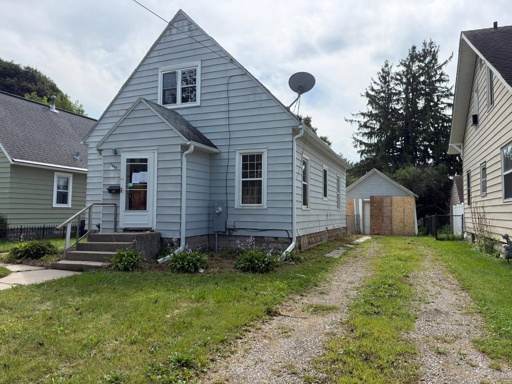 1009 5th AVE NW, Austin, MN 55912