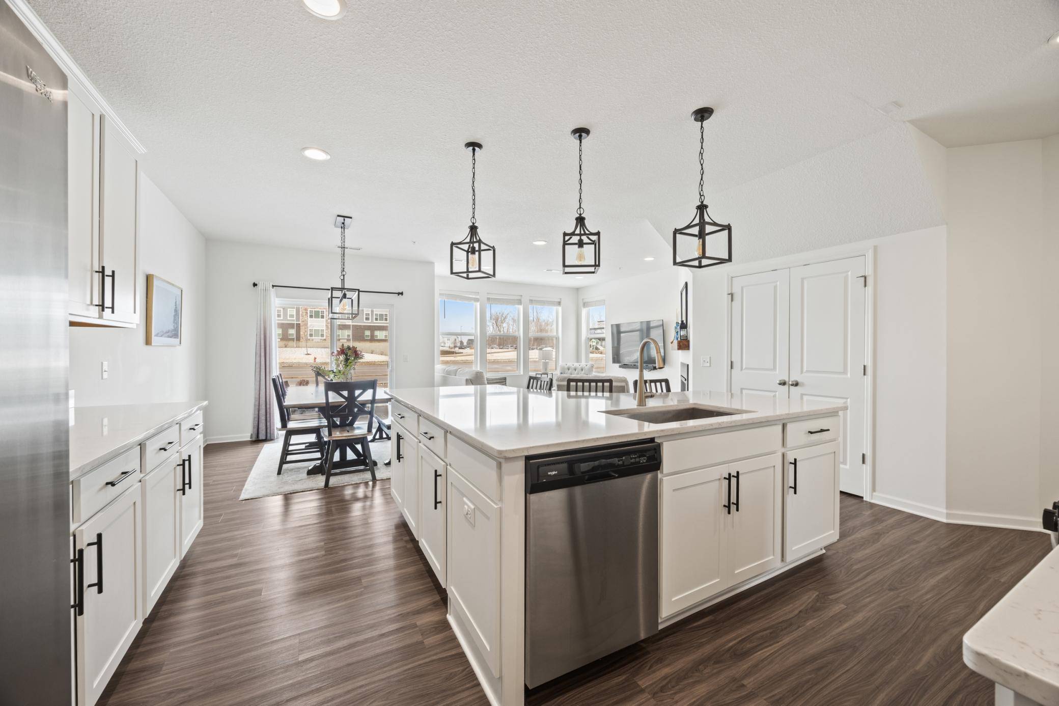 7161 Walnut Grove WAY N, Maple Grove, MN 55311
