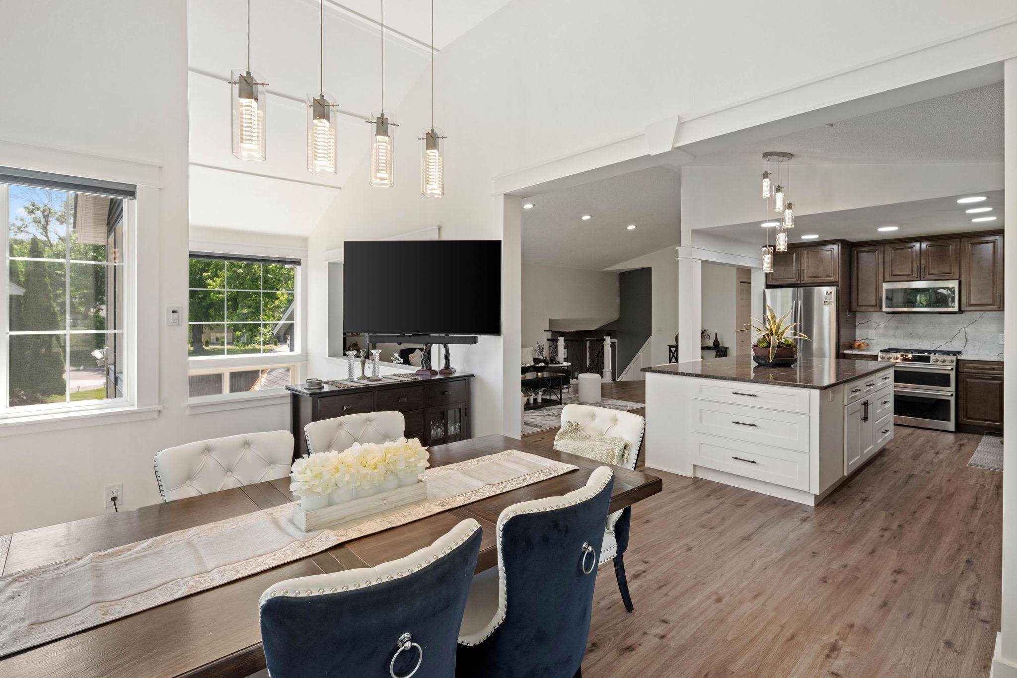 7712 N College Park DR, Brooklyn Park, MN 55445