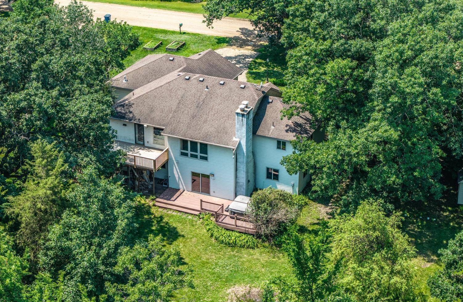 700 Ridge RD, Henderson, MN 56044