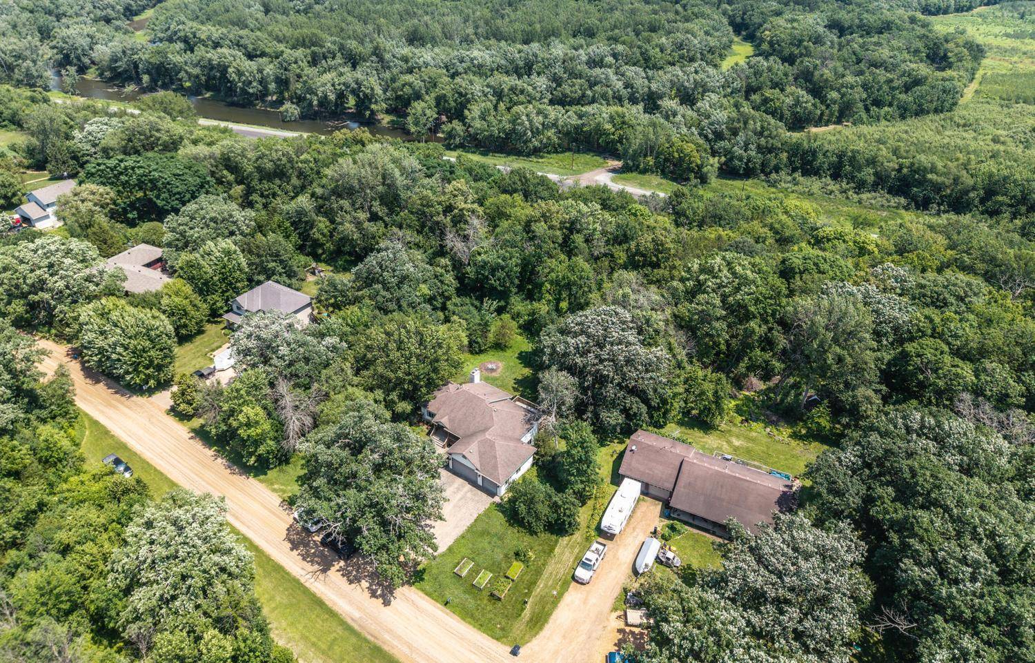 700 Ridge RD, Henderson, MN 56044