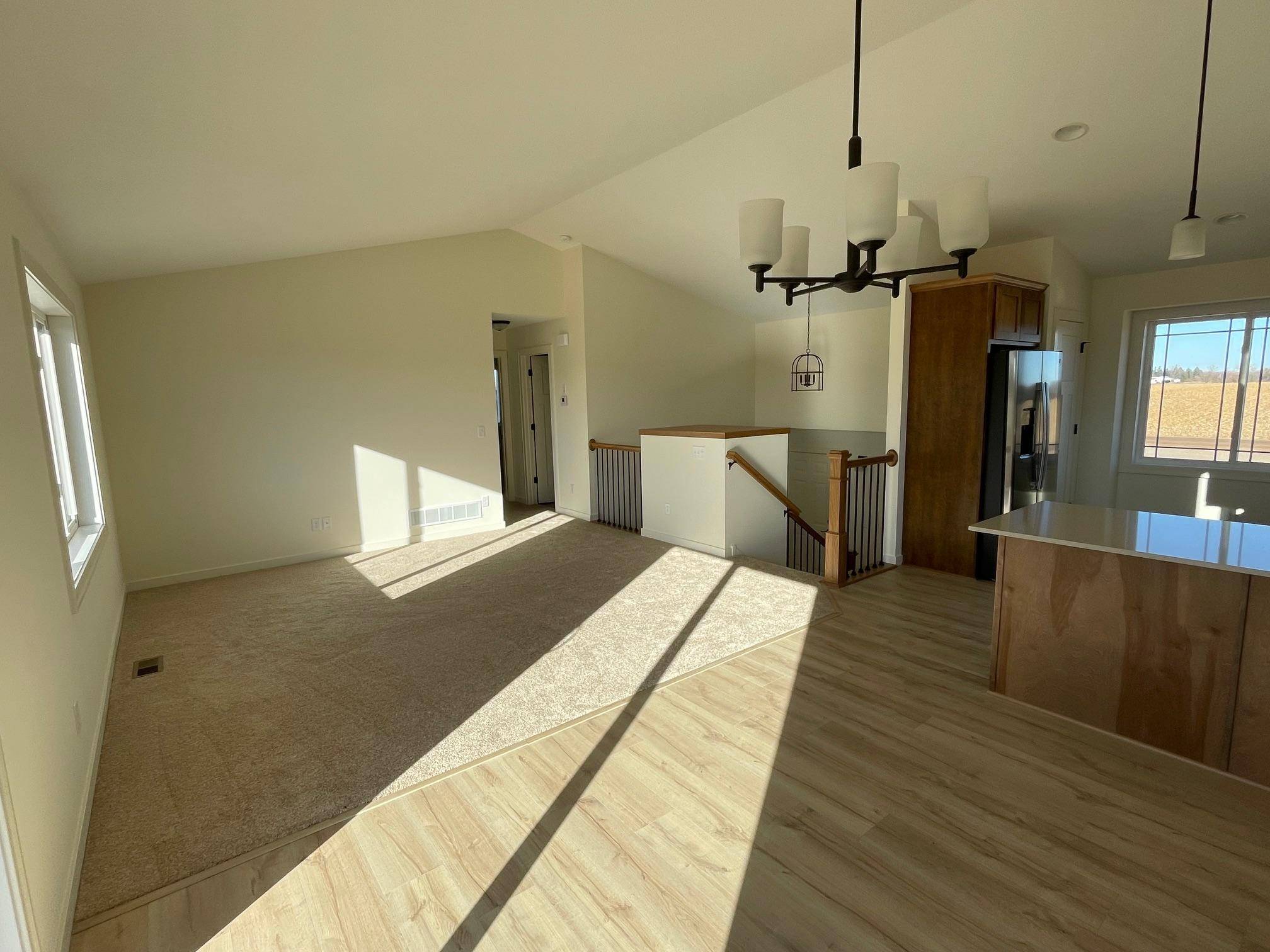 34026 Walbo DR NW, Cambridge, MN 55008