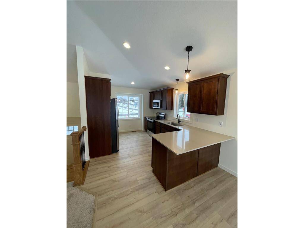 34026 Walbo DR NW, Cambridge, MN 55008